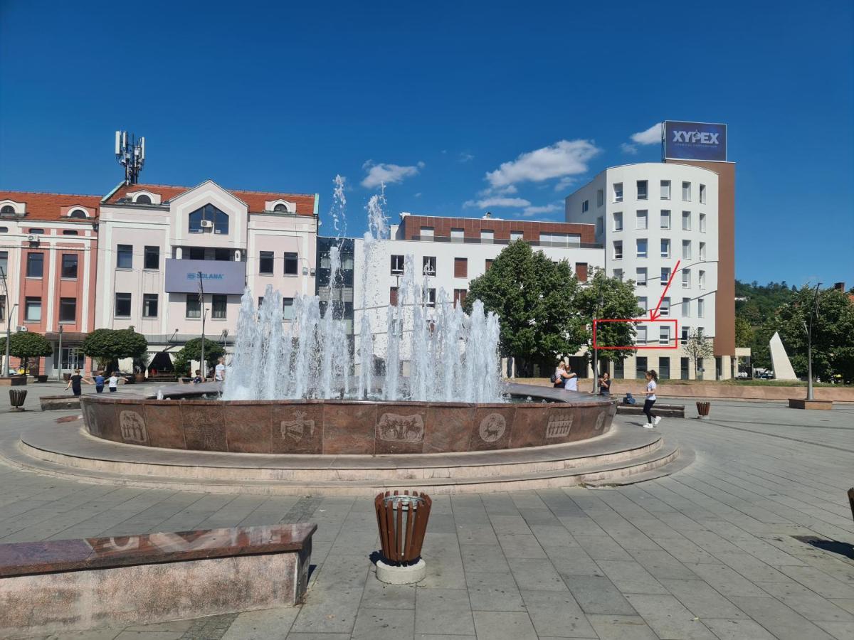Tuzla Trg - Tuzla Square Appartement Buitenkant foto