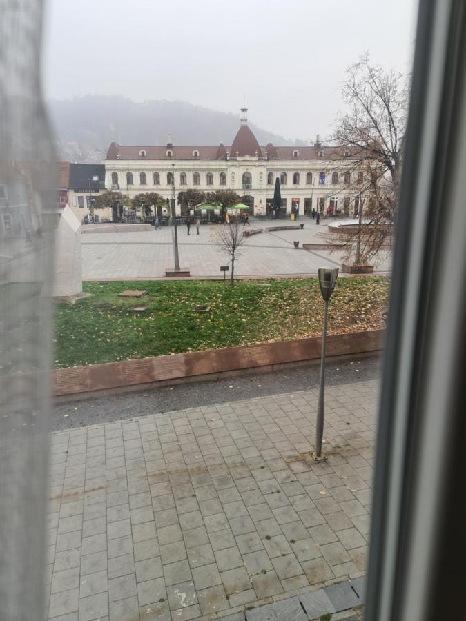 Tuzla Trg - Tuzla Square Appartement Buitenkant foto